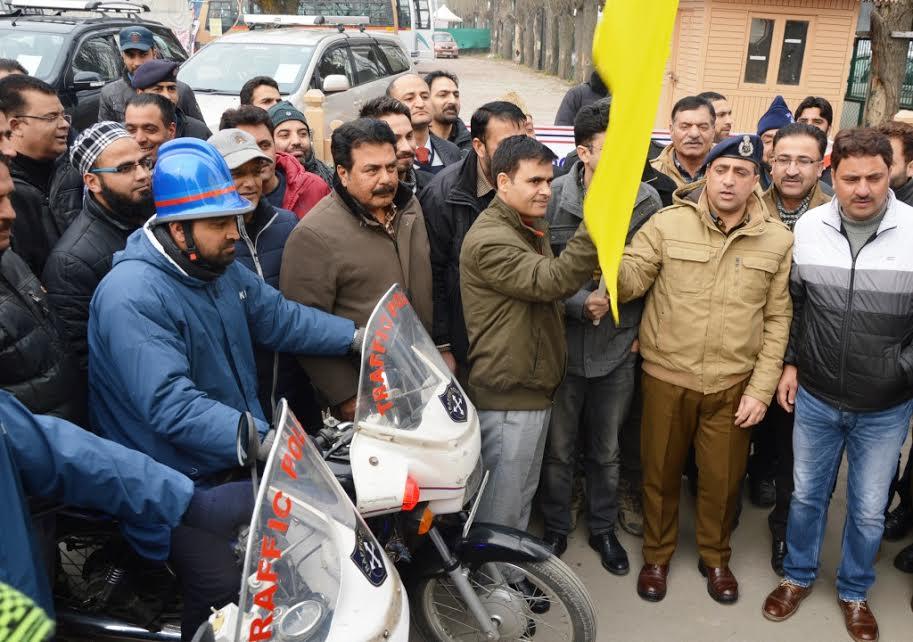 Road safety week function held at Sgr